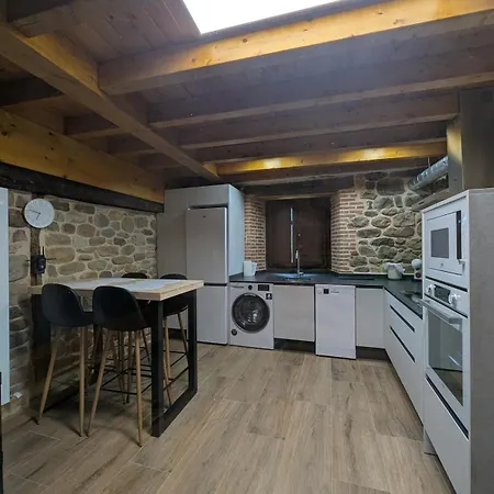 Casa Yayos- Casa Rural-valles Pasiegos Ferienhaus Vega de Villafufre