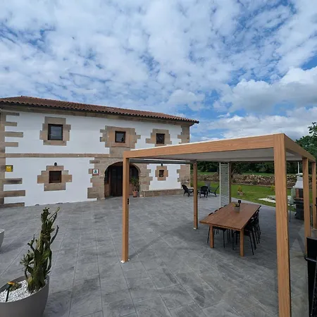 Casa Yayos- Casa Rural-valles Pasiegos Vega de Villafufre